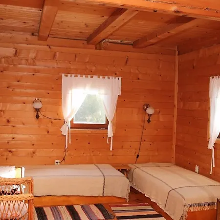 Menka Lodge *